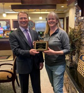 Freedom Bank President Don Bennett with Kelly Hamilton, the winner of the February 2021 Hometown Hero Award.